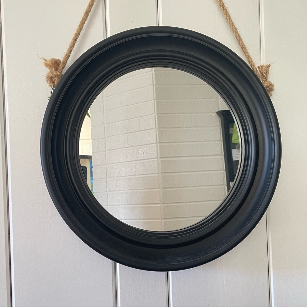 LAST CHANCE Round 15” Black Hanging Wall Mirror Nautical Rustic Farmhouse Home - Picture 3 of 9